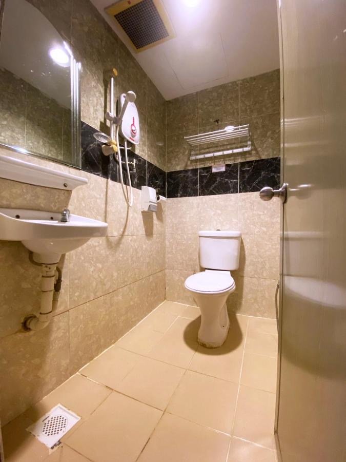 MR Hotel Nusa Bestari Skudai Exterior foto